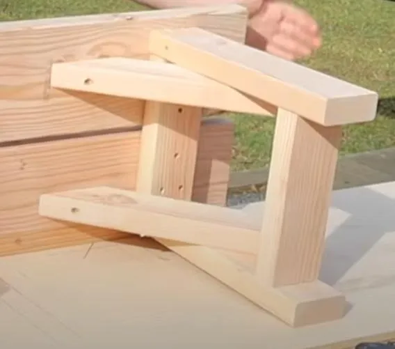 2x4 garden bench 45-degree brace placement